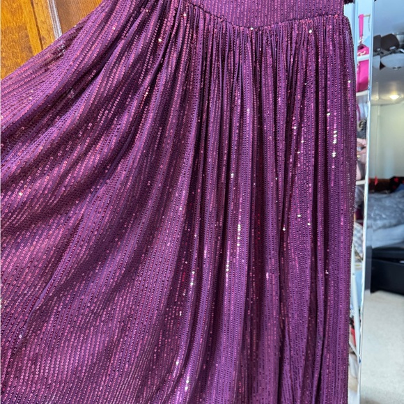 IVY City Clara Elegant Purple Sequin Dress - Picture 5 of 7